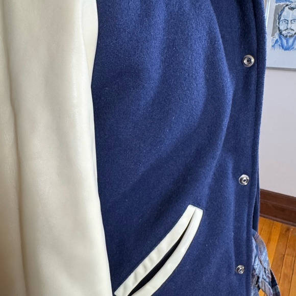 Vintage Dawson College varsity jacket | small | Navy and cream - Picture 5 of 5